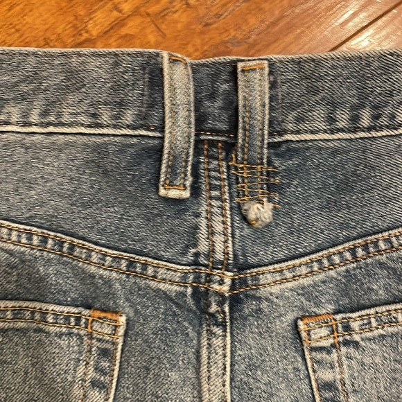 FREE PEOPLE We The Free Cutoff Denim Jean Shorts Shout & Twist Size 30 - Picture 9 of 12